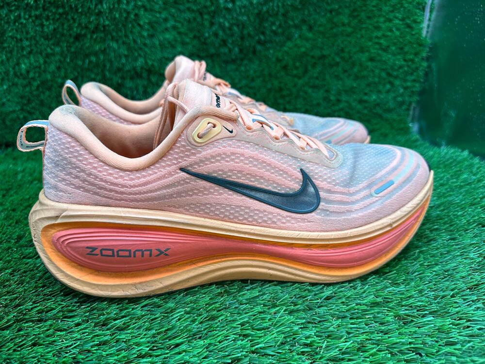 Nike Vomero Plus HV8150-801 Athletic Sneaker Mens 13 Orange Mesh Training Sports